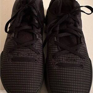 LeBron Witness VII (All Black)